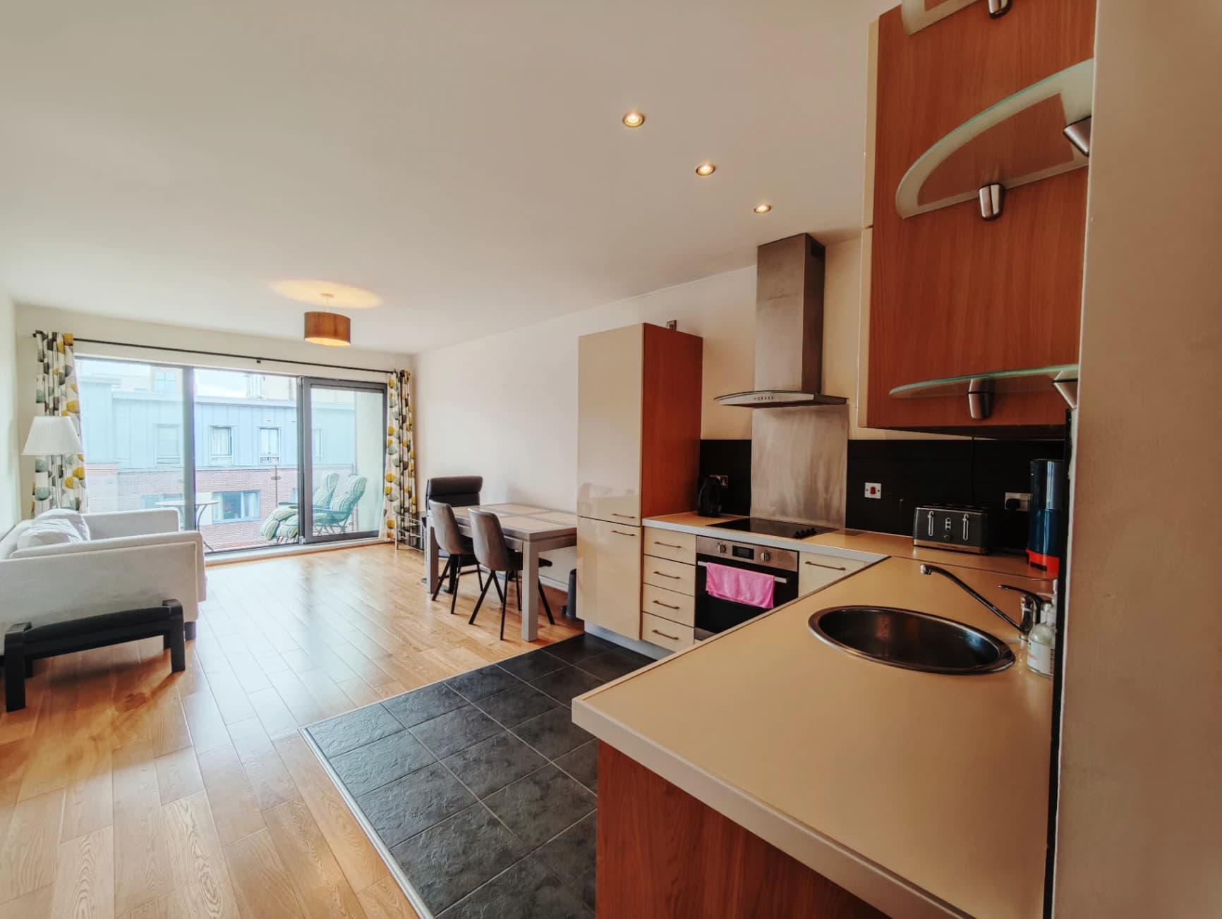 Main property photo